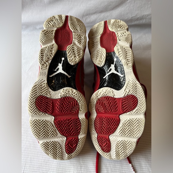 Jordan CP3.VI Gym Red/Black-Cement Grey - Picture 11 of 16